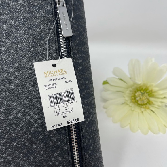 Michael Kors JST Chain Large Shoulder Bag Set - Picture 15 of 16